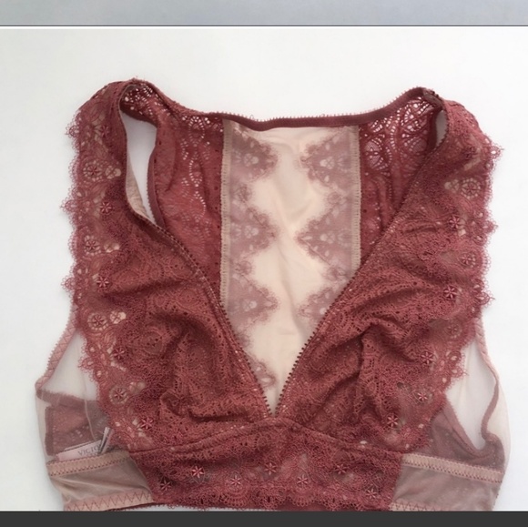 Victoria's Secret Sexy bralette & G-String Set - Picture 2 of 4